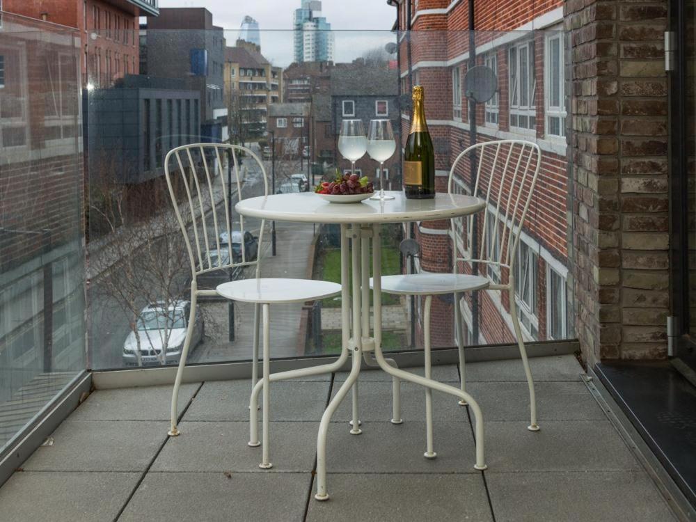 Central Tower Bridge Apartment Лондон Экстерьер фото